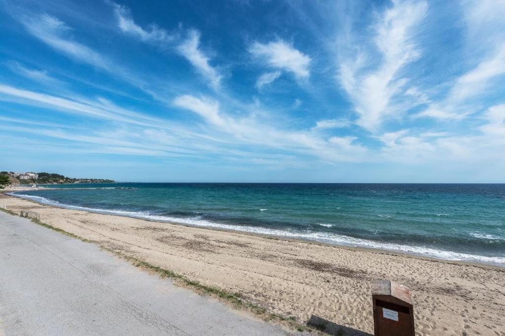 Blue Horizon 3 Lägenhet Nea Kallikrateia Exteriör bild